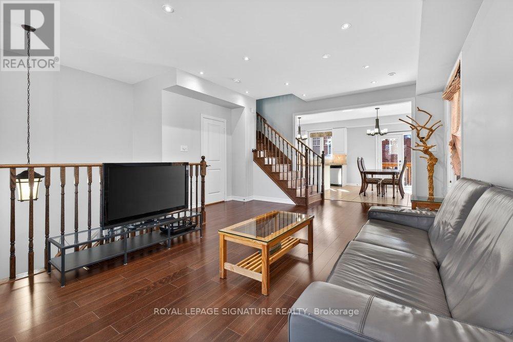 28 Tisdale Avenue, Toronto, Ontario  M4A 1Y5 - Photo 6 - C12945910