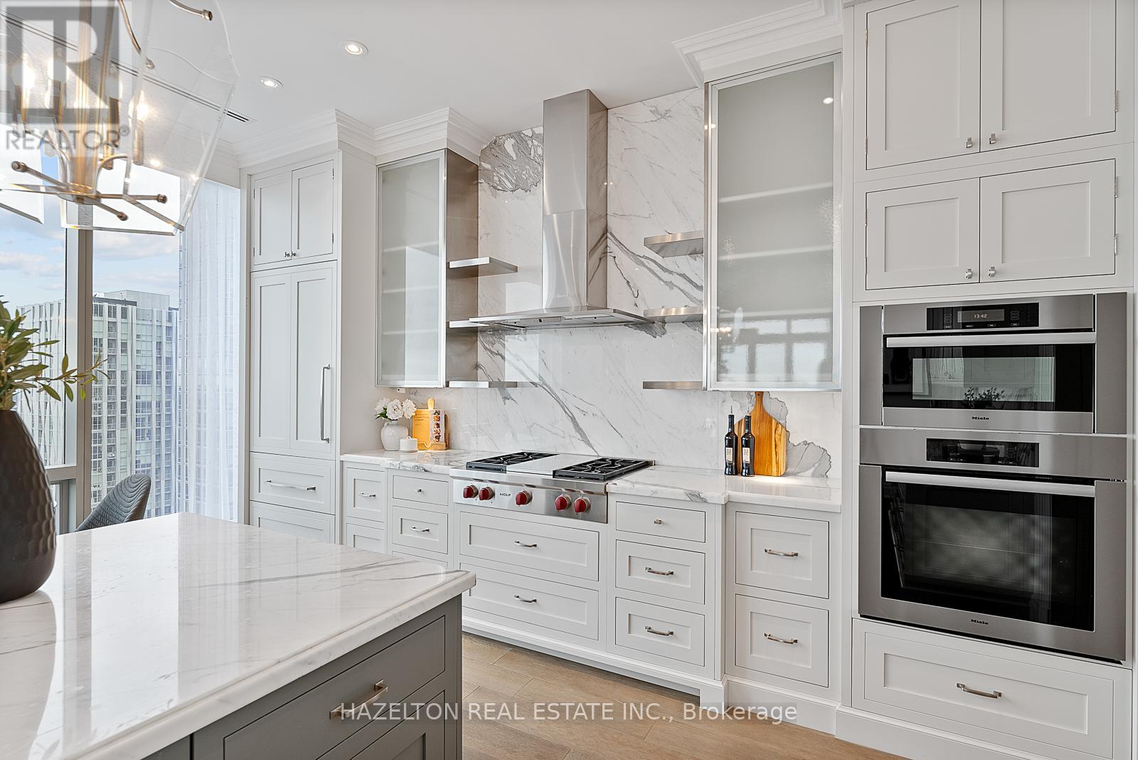 4802 - 50 Yorkville Avenue, Toronto, Ontario  M4W 0A3 - Photo 17 - C12945912