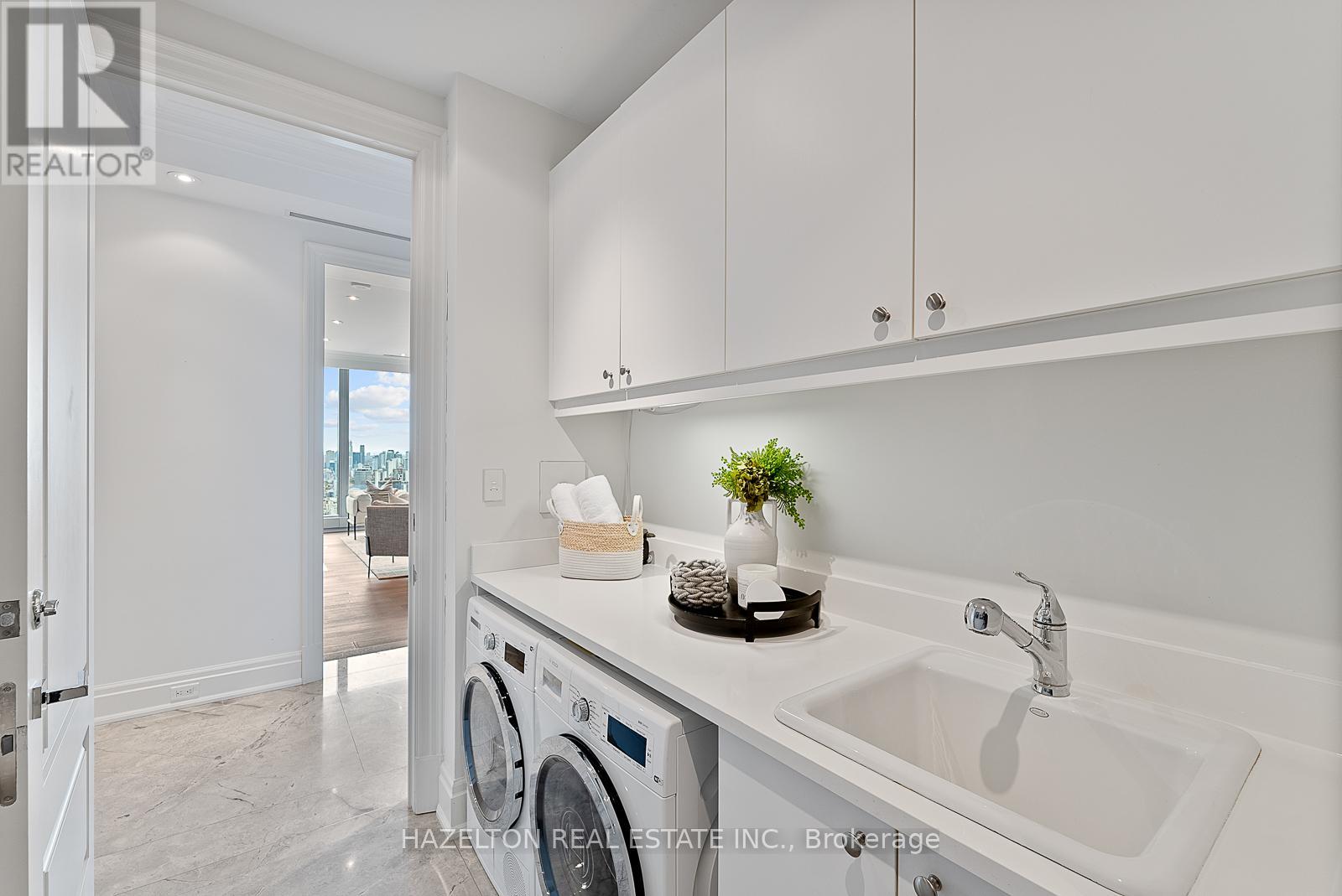 4802 - 50 Yorkville Avenue, Toronto, Ontario  M4W 0A3 - Photo 33 - C12945912