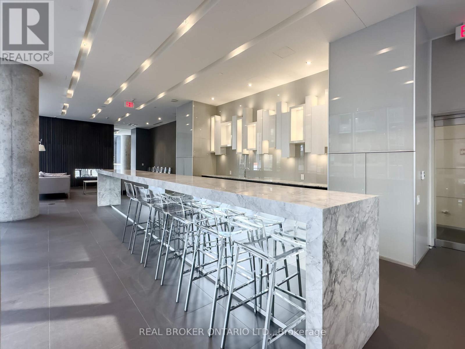 401 - 15 Grenville Street, Toronto, Ontario  M4Y 0B9 - Photo 18 - C12945948