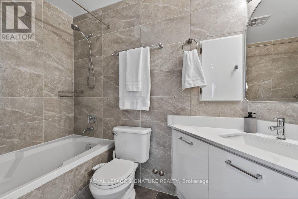 707 - 555 Yonge Street, Toronto, Ontario  M4Y 3A6 - Photo 14 - C12945978