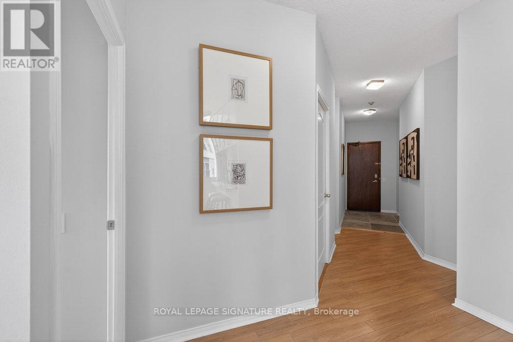 707 - 555 Yonge Street, Toronto, Ontario  M4Y 3A6 - Photo 15 - C12945978