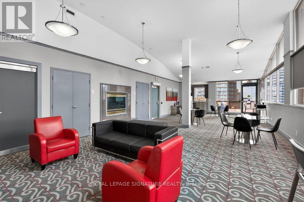 707 - 555 Yonge Street, Toronto, Ontario  M4Y 3A6 - Photo 24 - C12945978