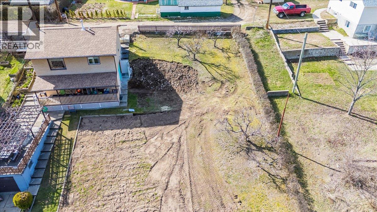 Lot 1 6th Avenue, Castlegar, British Columbia  V1N 2C6 - Photo 17 - 10381273