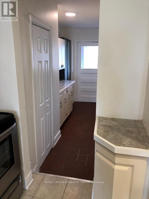 Main - 20 Kew Beach Avenue, Toronto, Ontario  M4L 1B7 - Photo 12 - E12945870