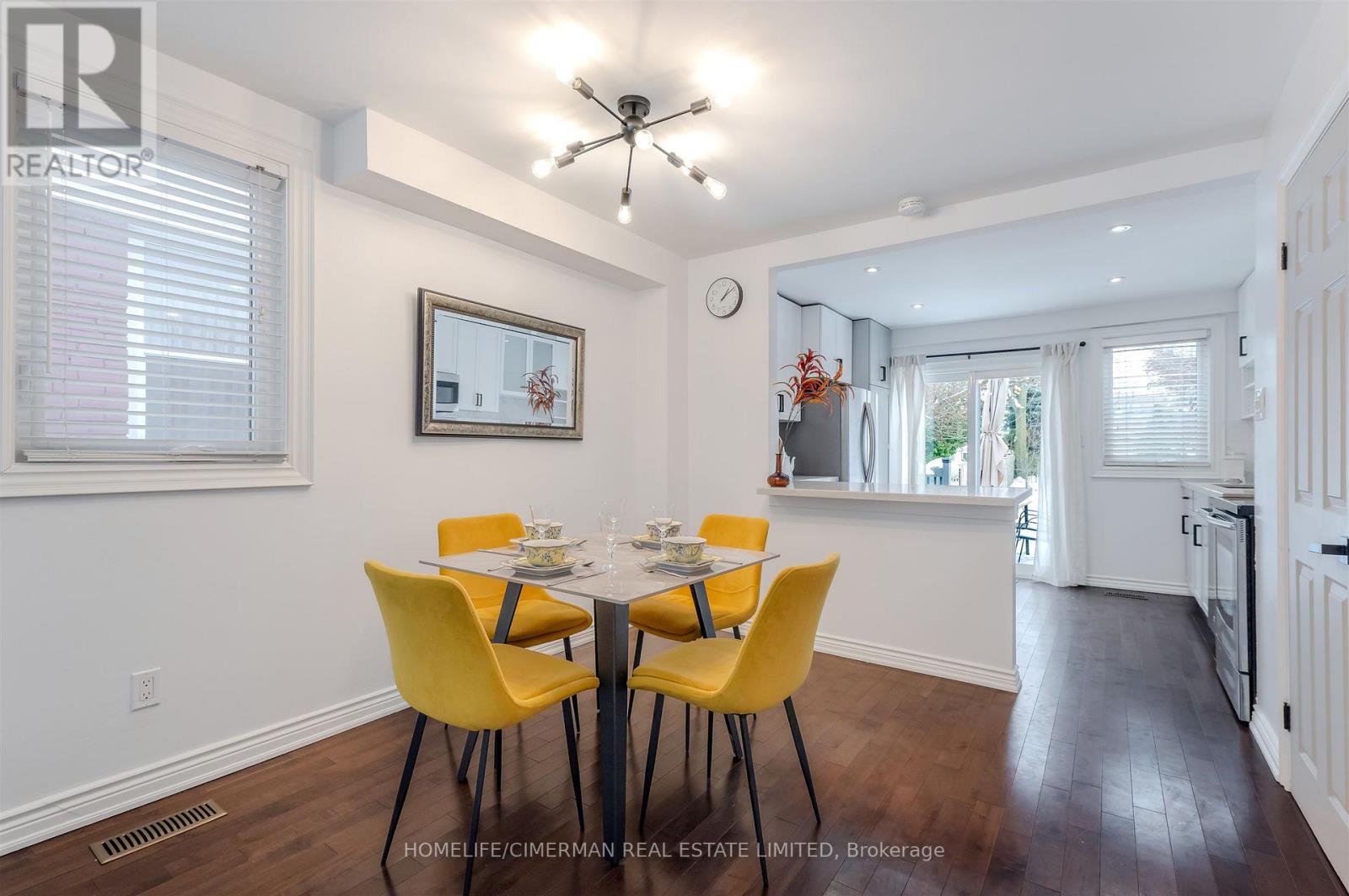 195 Torrens Avenue, Toronto, Ontario  M4J 2P6 - Photo 12 - E12945934