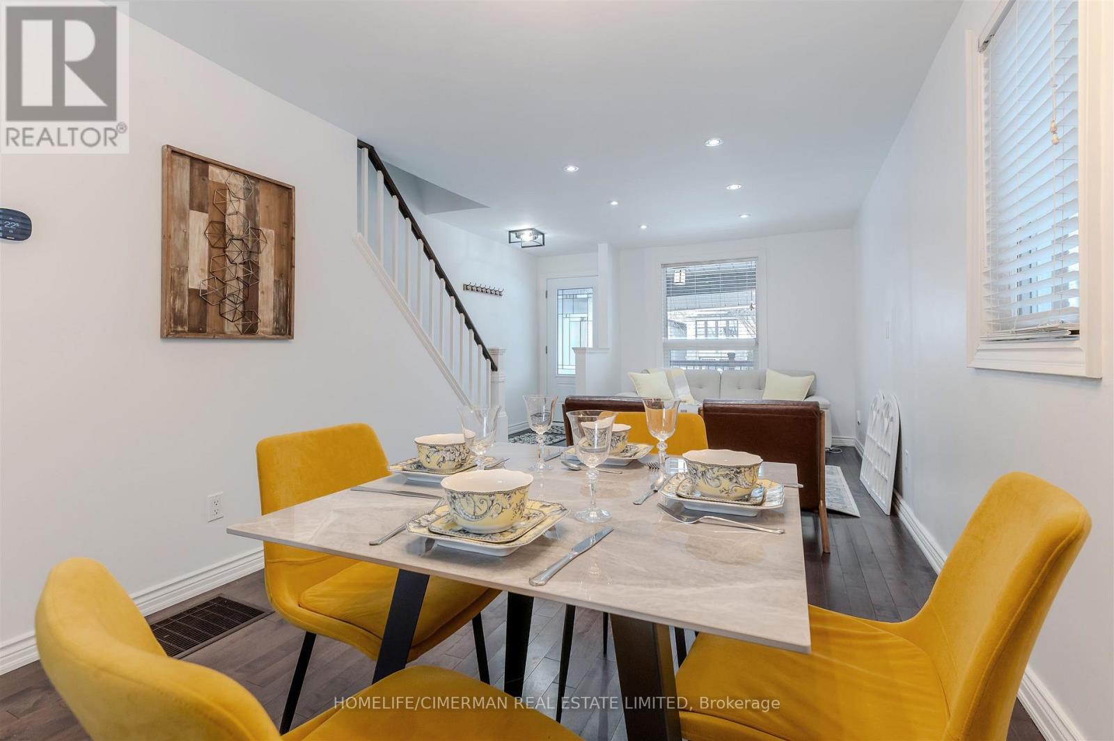 195 Torrens Avenue, Toronto, Ontario  M4J 2P6 - Photo 13 - E12945934