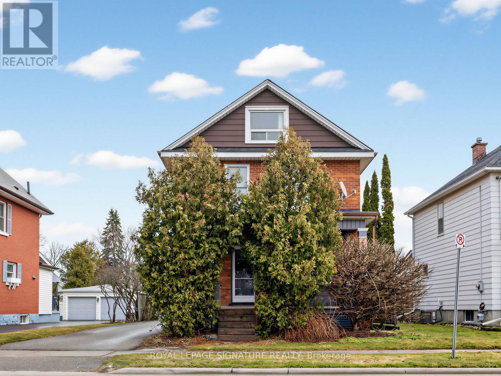 151 Burk Street, Oshawa, Ontario  L1J 4C2 - Photo 2 - E12945974