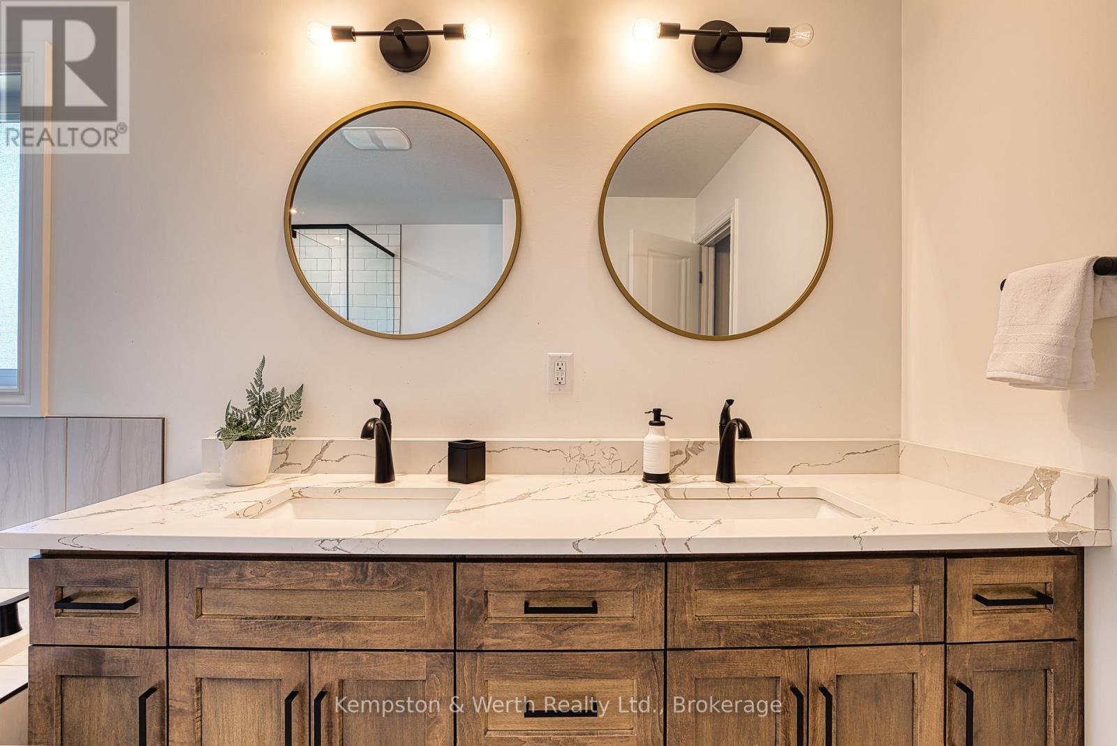 71 Forbes Crescent, North Perth, Ontario  N4W 0B8 - Photo 35 - X12814870