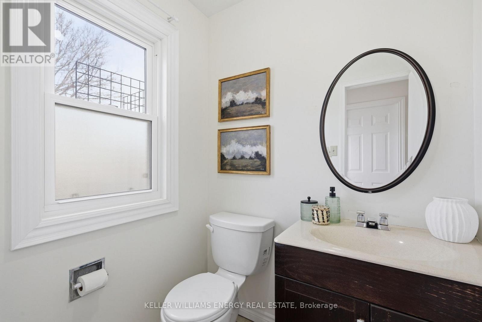 35 Gates Crescent, Ajax, Ontario  L1S 7E6 - Photo 9 - E12920958