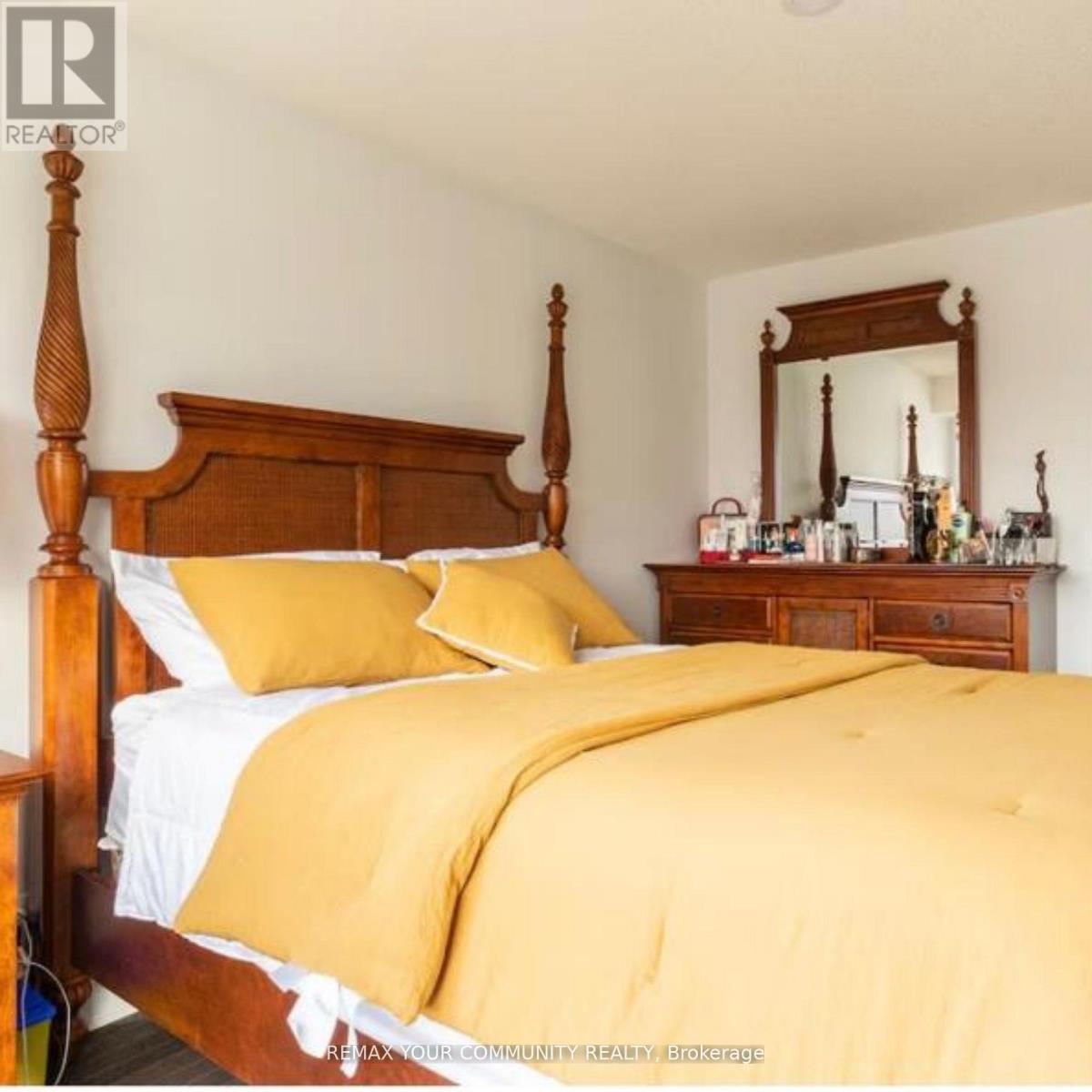 233 - 18 Harding Boulevard, Richmond Hill, Ontario  L4C 0T3 - Photo 6 - N12945906