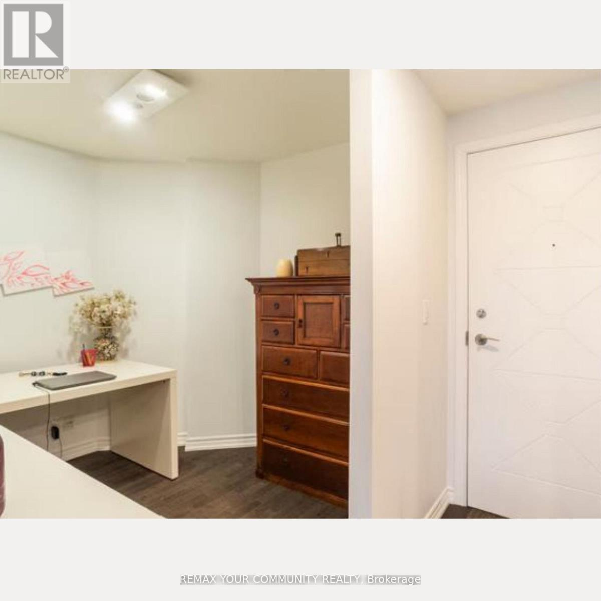 233 - 18 Harding Boulevard, Richmond Hill, Ontario  L4C 0T3 - Photo 8 - N12945906