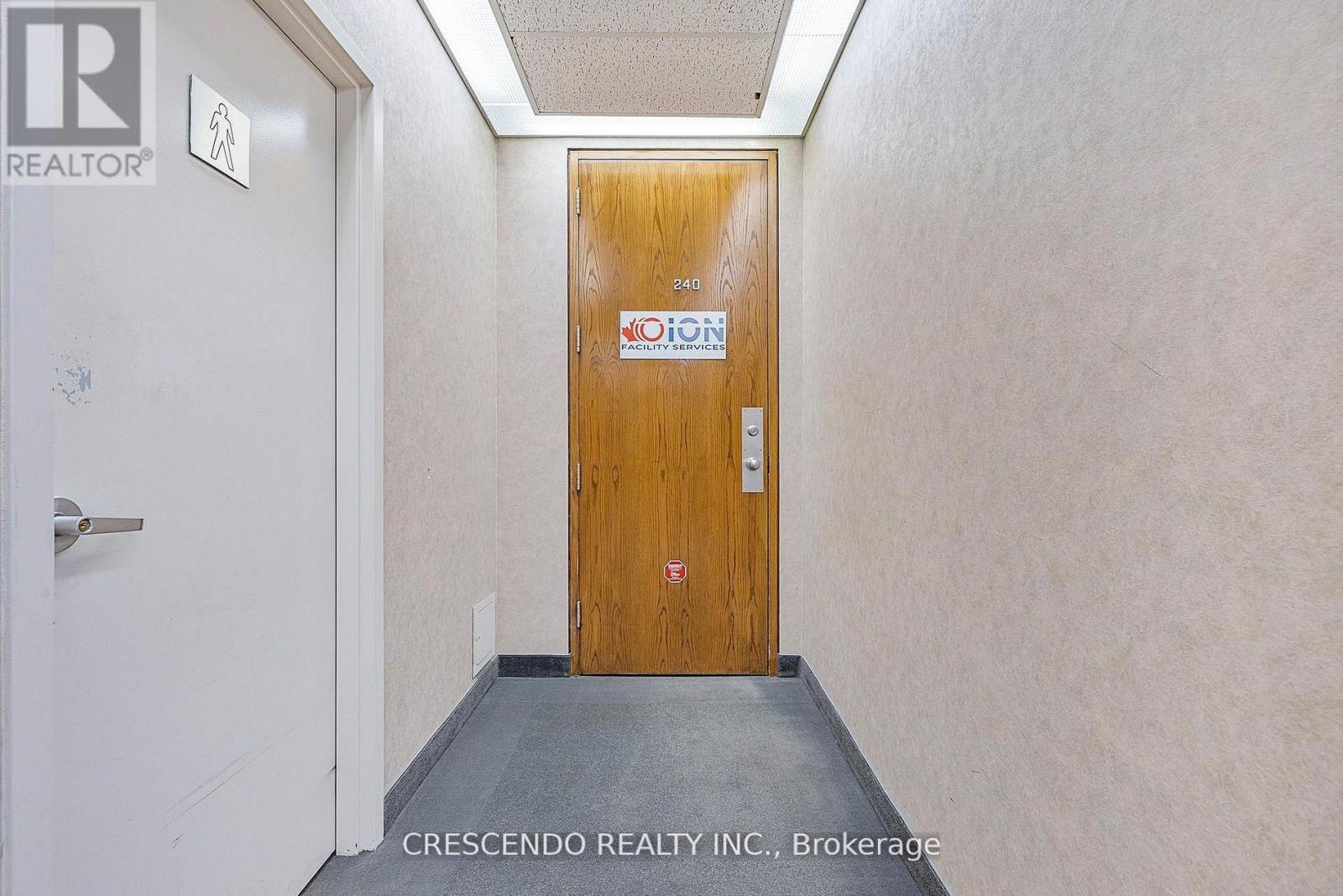 240 - 7050 Weston Road, Vaughan, Ontario  L4L 8G7 - Photo 6 - N12945968