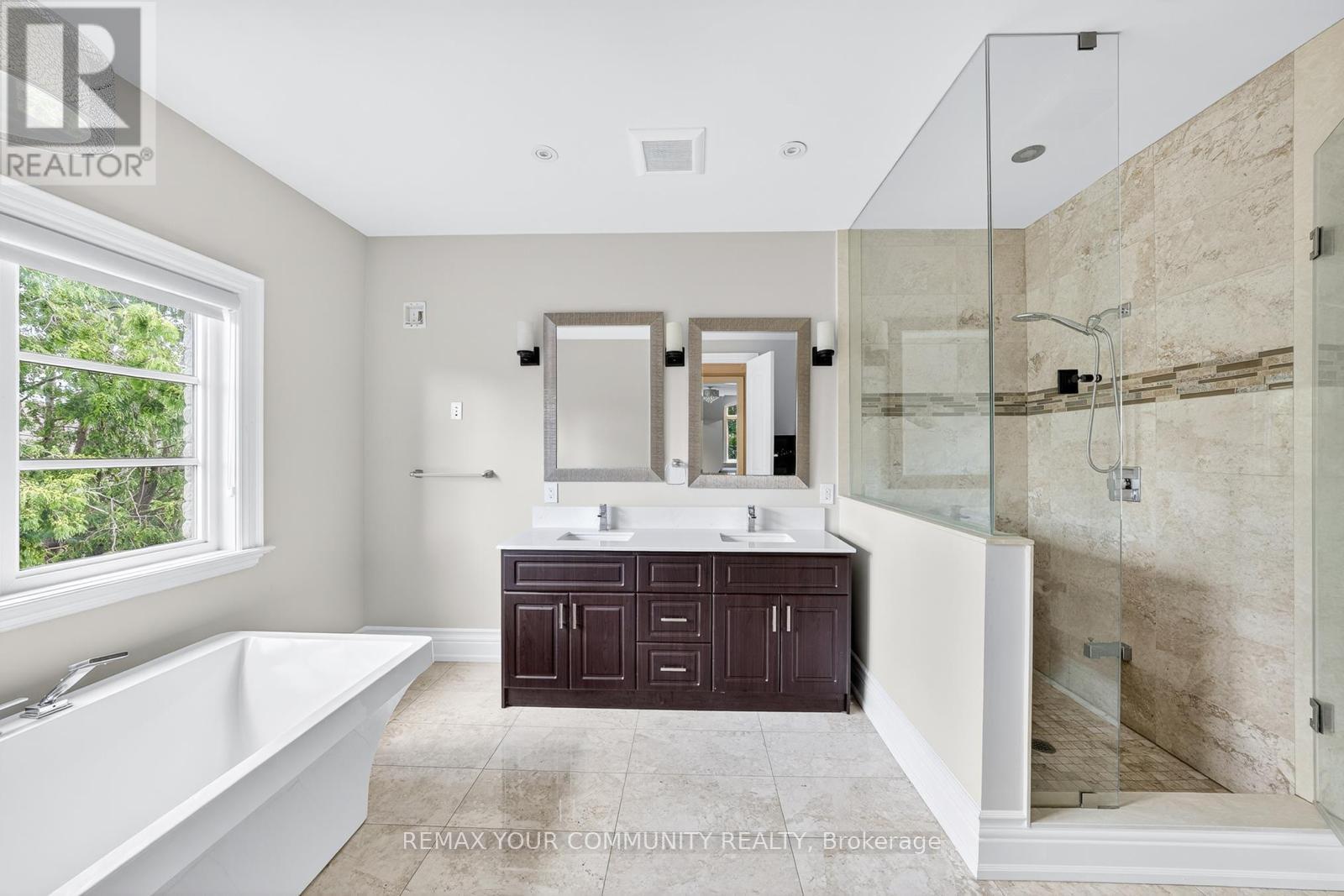 1 Lancer Drive, Vaughan, Ontario  L6A 1E4 - Photo 29 - N12945982