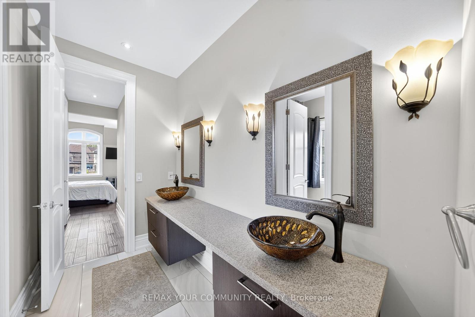 1 Lancer Drive, Vaughan, Ontario  L6A 1E4 - Photo 35 - N12945982