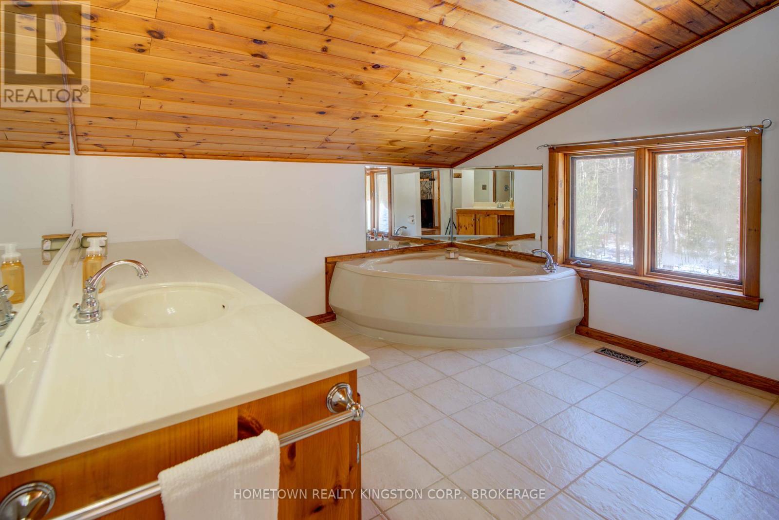 199 Kelly's Road, Rideau Lakes, Ontario  K7A 4S5 - Photo 23 - X12815836