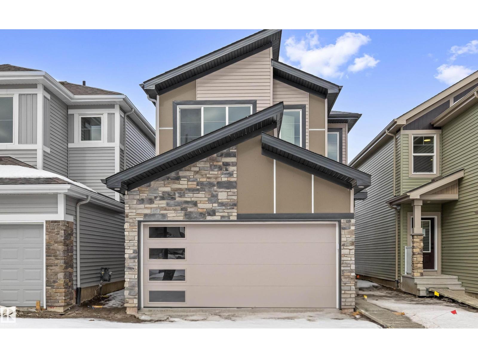 8724 183 AV NW, Edmonton, Alberta