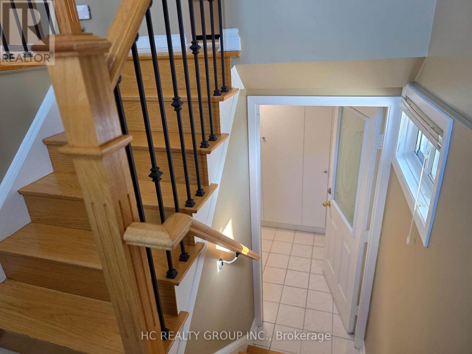 (Main/upper Level) - 3161 Rymal Road, Mississauga, Ontario  L4Y 3B4 - Photo 16 - W12945854