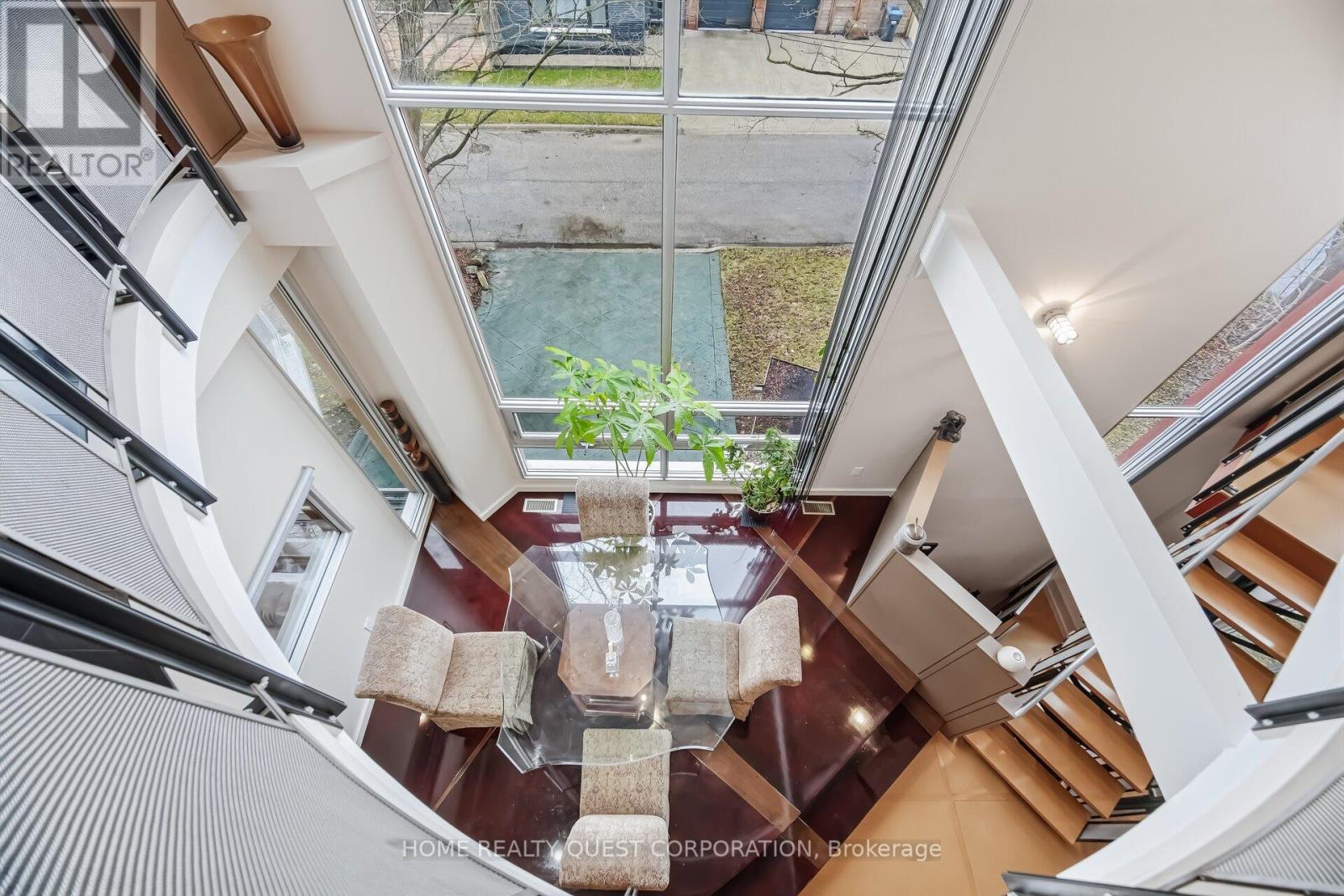 186 Wyndham Street, Mississauga, Ontario  L5M 1N5 - Photo 24 - W12945860