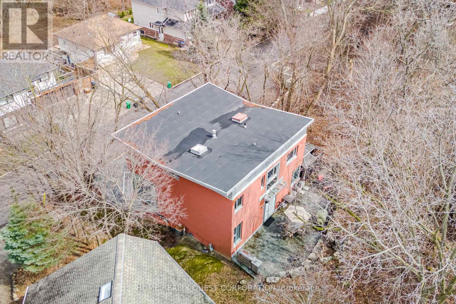 186 Wyndham Street, Mississauga, Ontario  L5M 1N5 - Photo 41 - W12945860