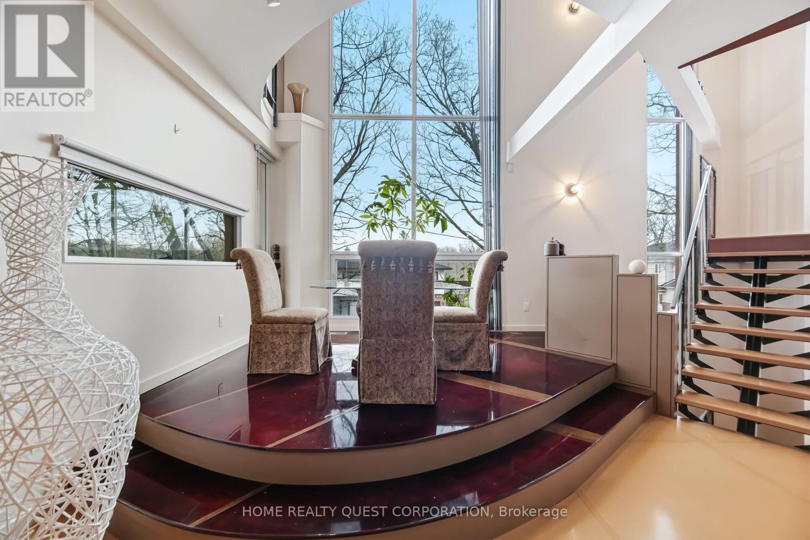 186 Wyndham Street, Mississauga, Ontario  L5M 1N5 - Photo 6 - W12945860