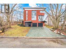 186 WYNDHAM STREET, Mississauga, Ontario