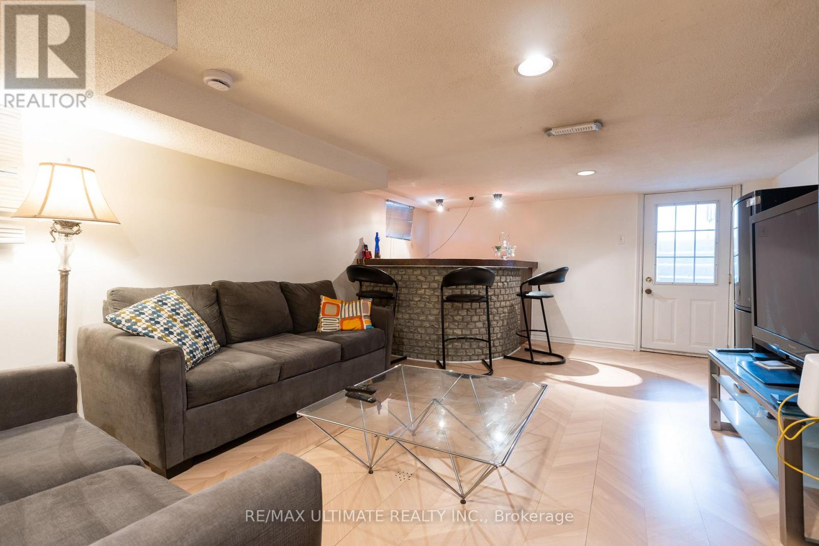 116 Ascot Avenue, Toronto, Ontario  M6E 1G2 - Photo 27 - W12945876