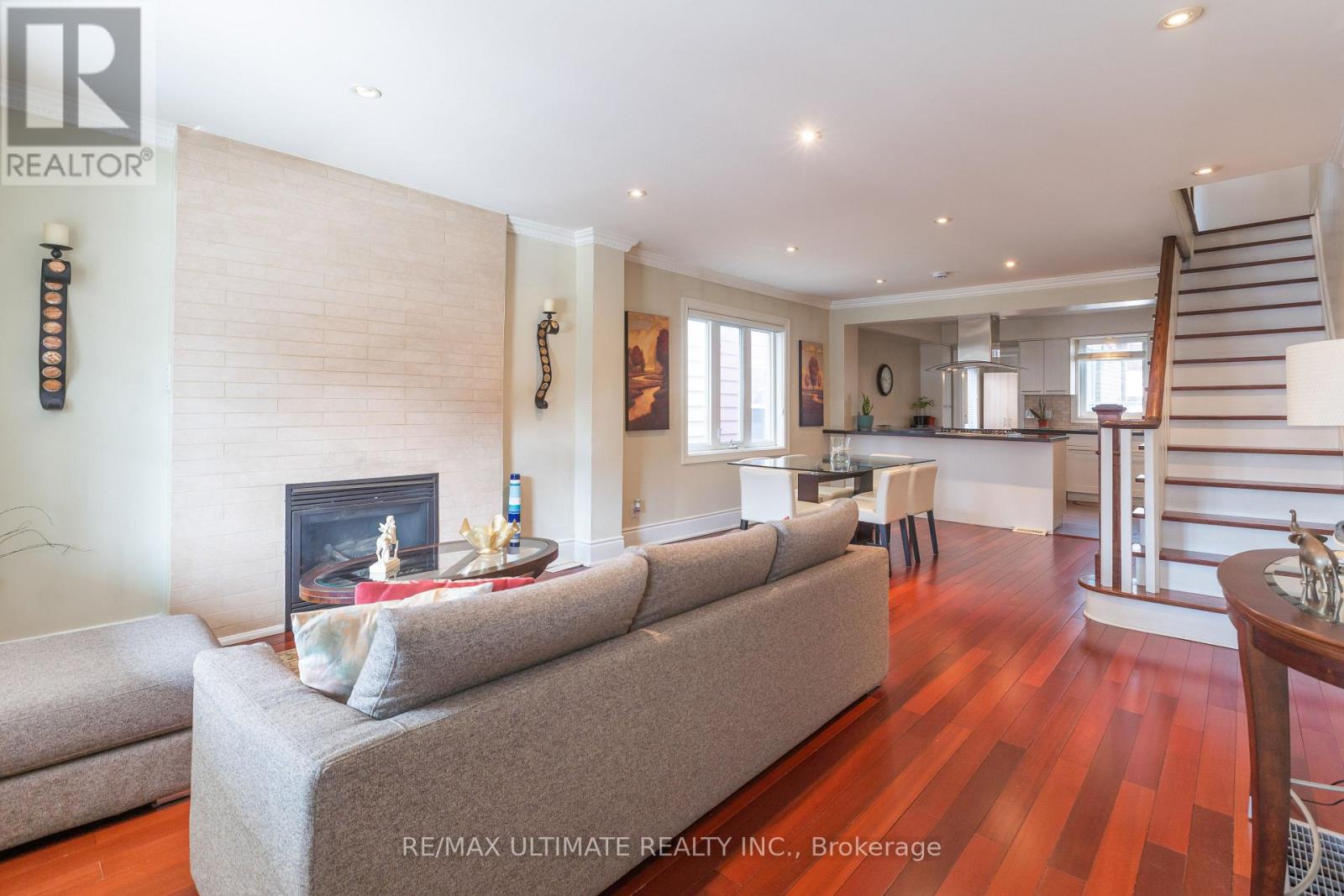 116 Ascot Avenue, Toronto, Ontario  M6E 1G2 - Photo 3 - W12945876