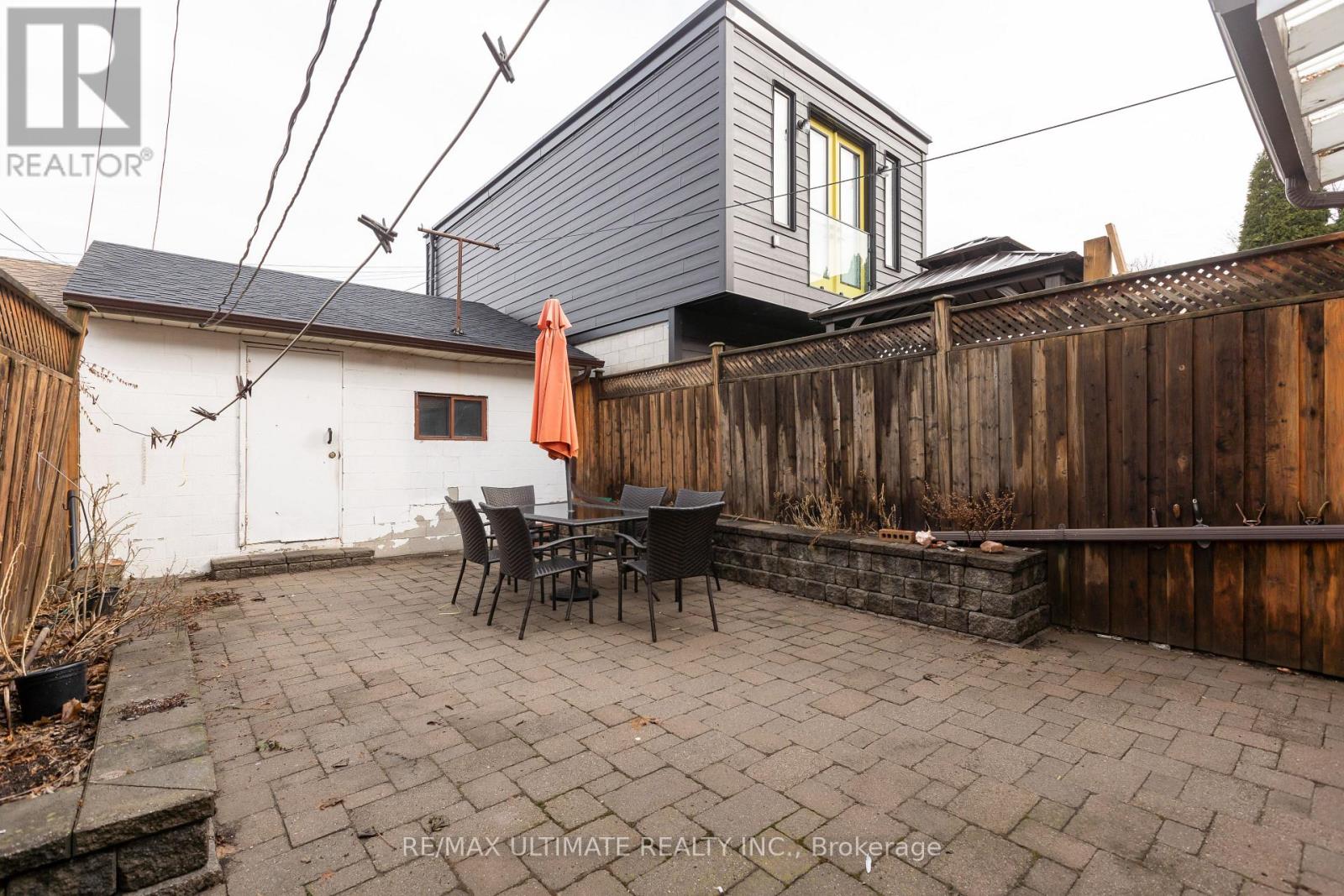 116 Ascot Avenue, Toronto, Ontario  M6E 1G2 - Photo 35 - W12945876