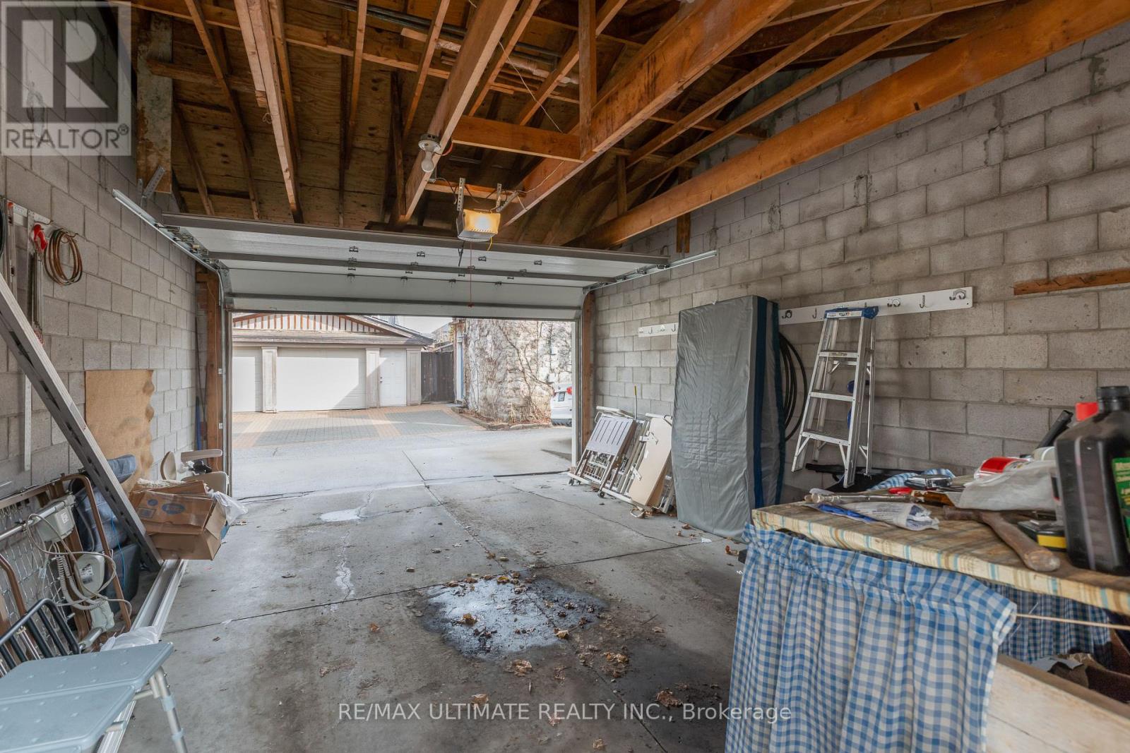 116 Ascot Avenue, Toronto, Ontario  M6E 1G2 - Photo 38 - W12945876