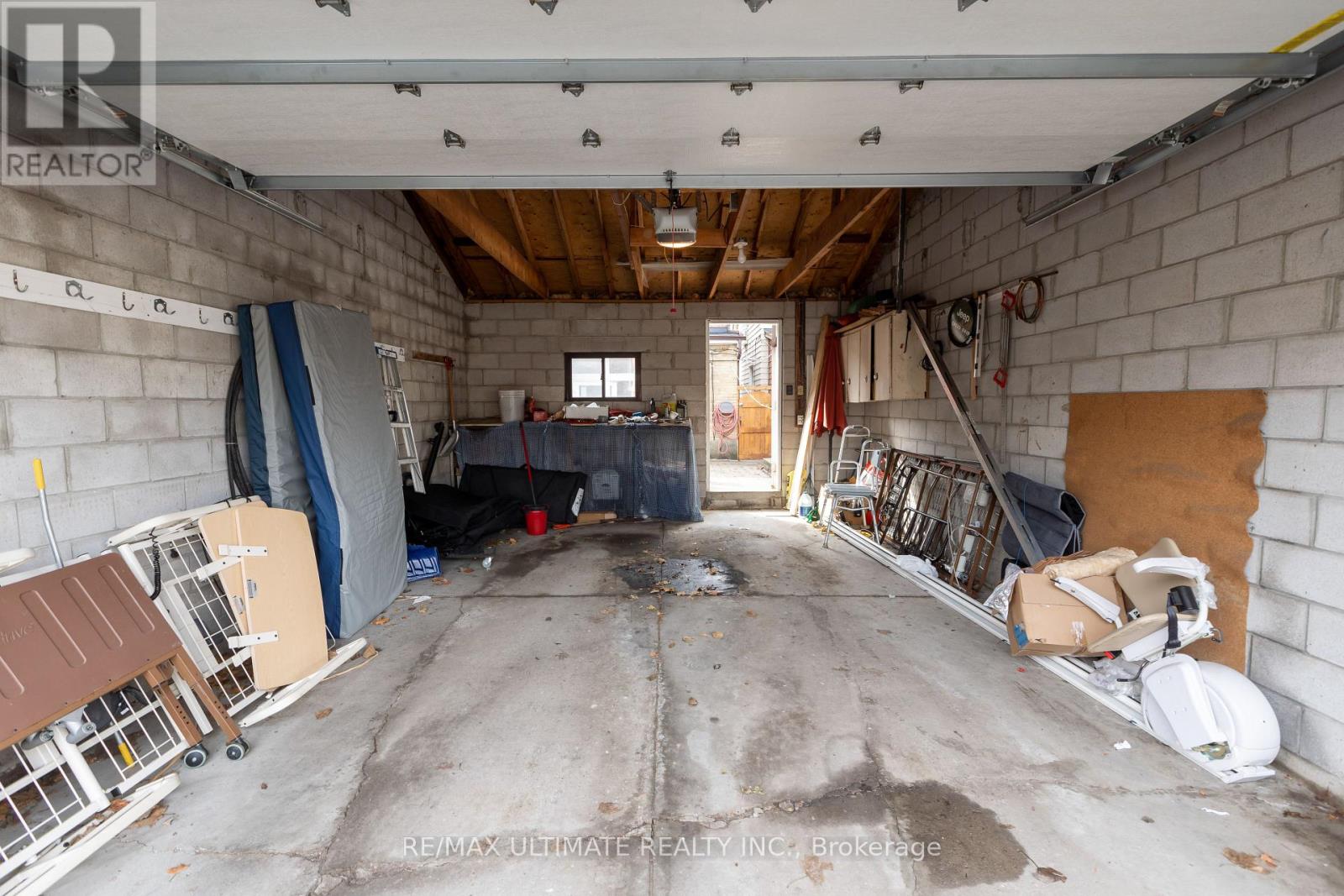 116 Ascot Avenue, Toronto, Ontario  M6E 1G2 - Photo 41 - W12945876