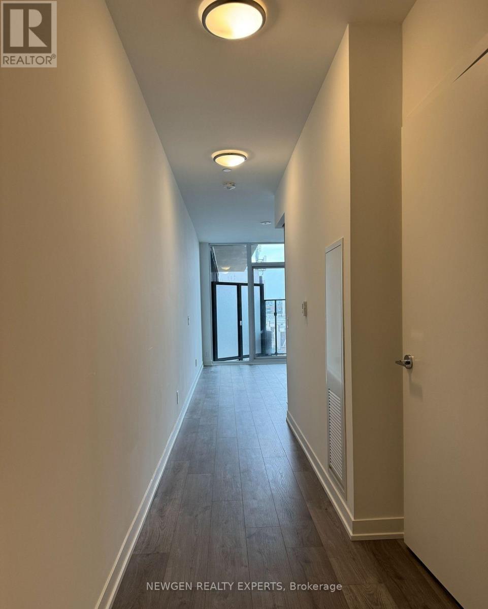 501 - 285 Dufferin Street, Toronto, Ontario  M6K 1Z7 - Photo 11 - W12945880