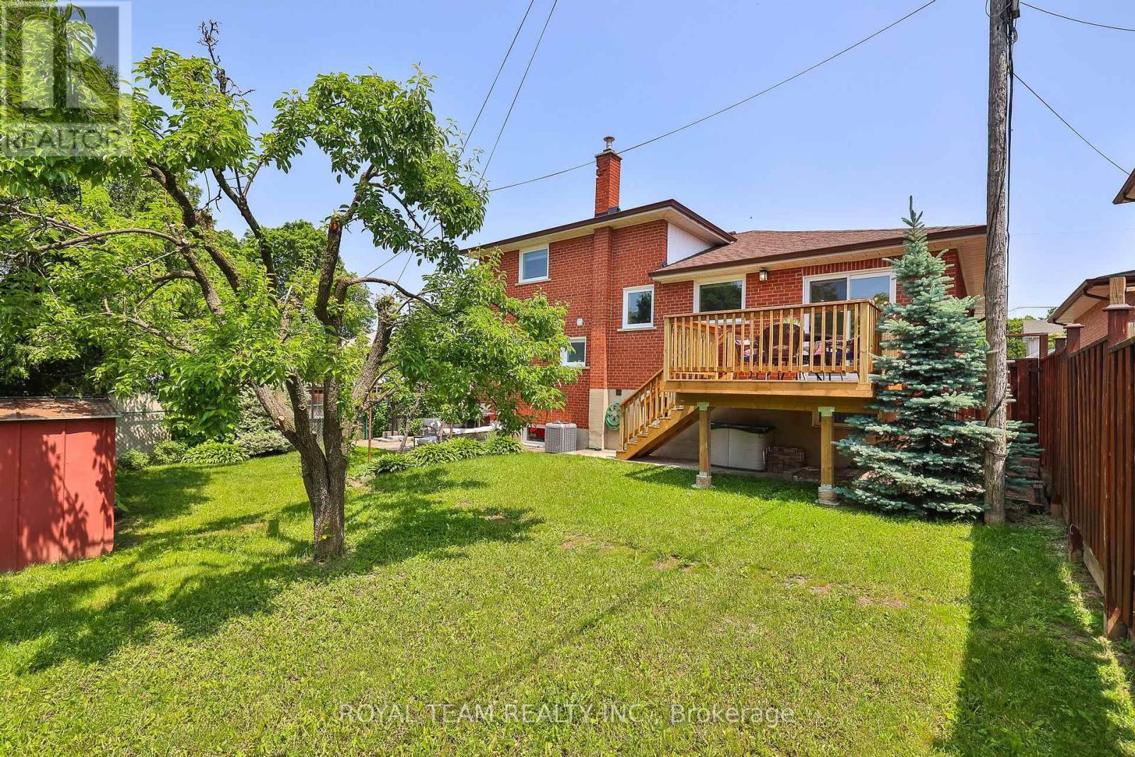 6 Crioline Road, Toronto, Ontario  M6L 2S3 - Photo 33 - W12945936