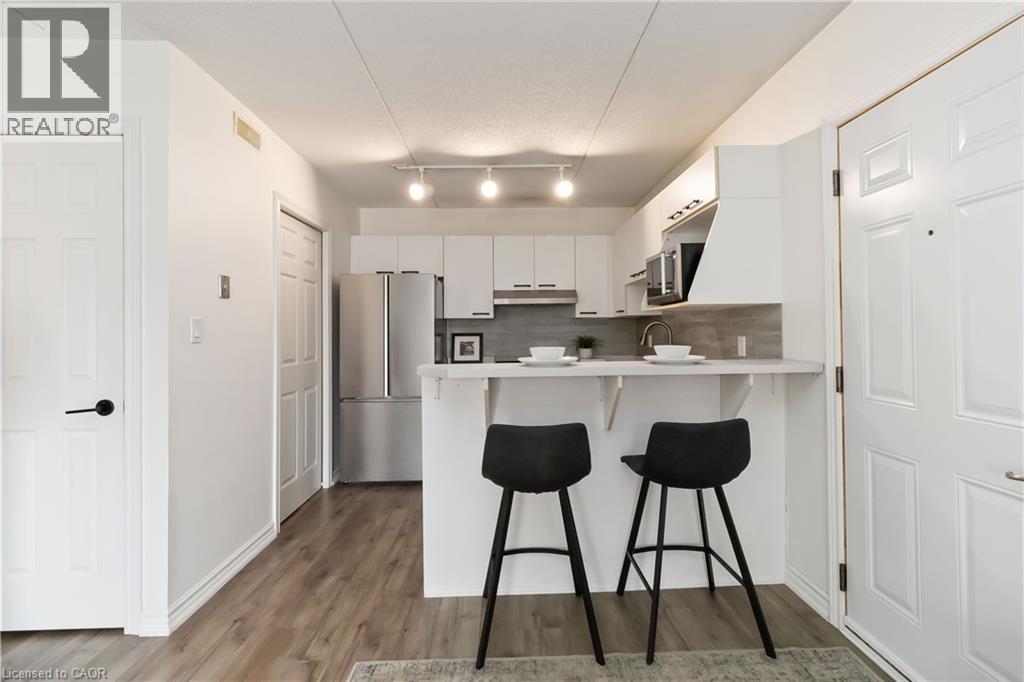 2030 Cleaver Avenue Unit# 222, Burlington, Ontario  L7M 4C3 - Photo 3 - 40808294