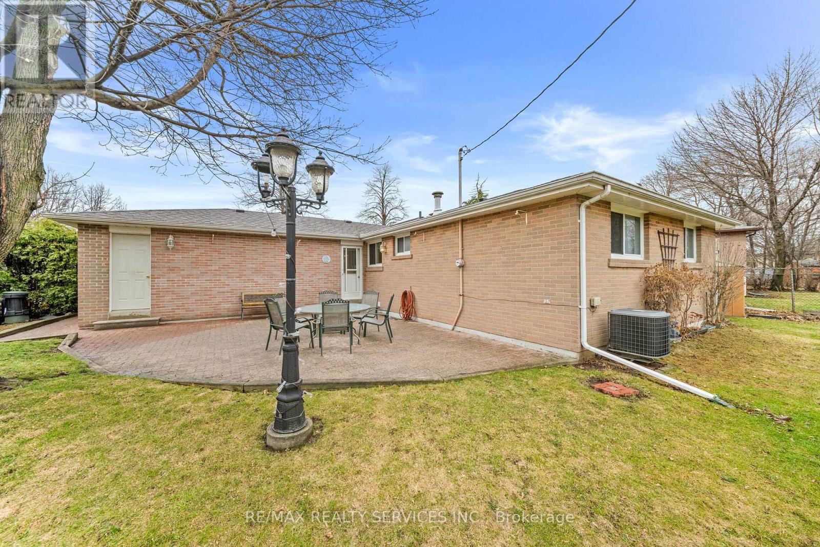 71 Belmont Drive, Brampton, Ontario  L6T 2K5 - Photo 48 - W12945966