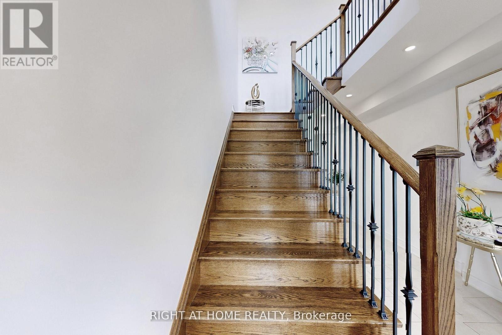 423 Grindstone Trail, Oakville, Ontario  L6H 0S1 - Photo 17 - W12945970