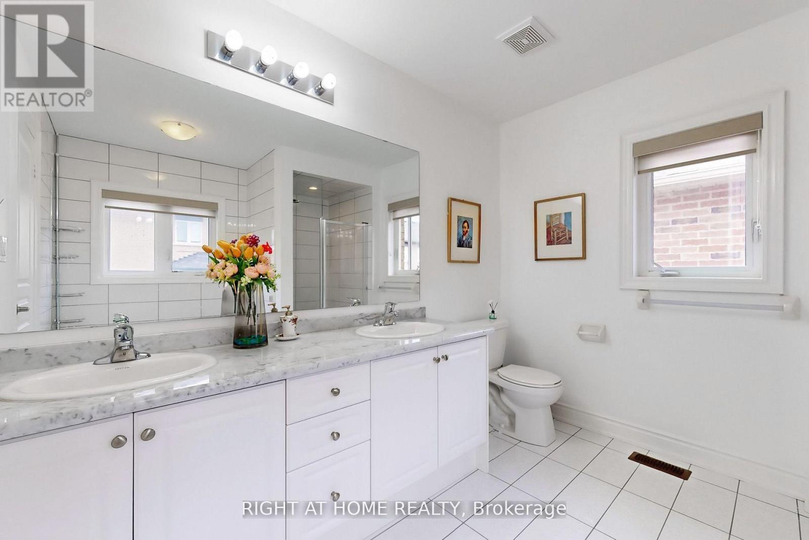 423 Grindstone Trail, Oakville, Ontario  L6H 0S1 - Photo 24 - W12945970