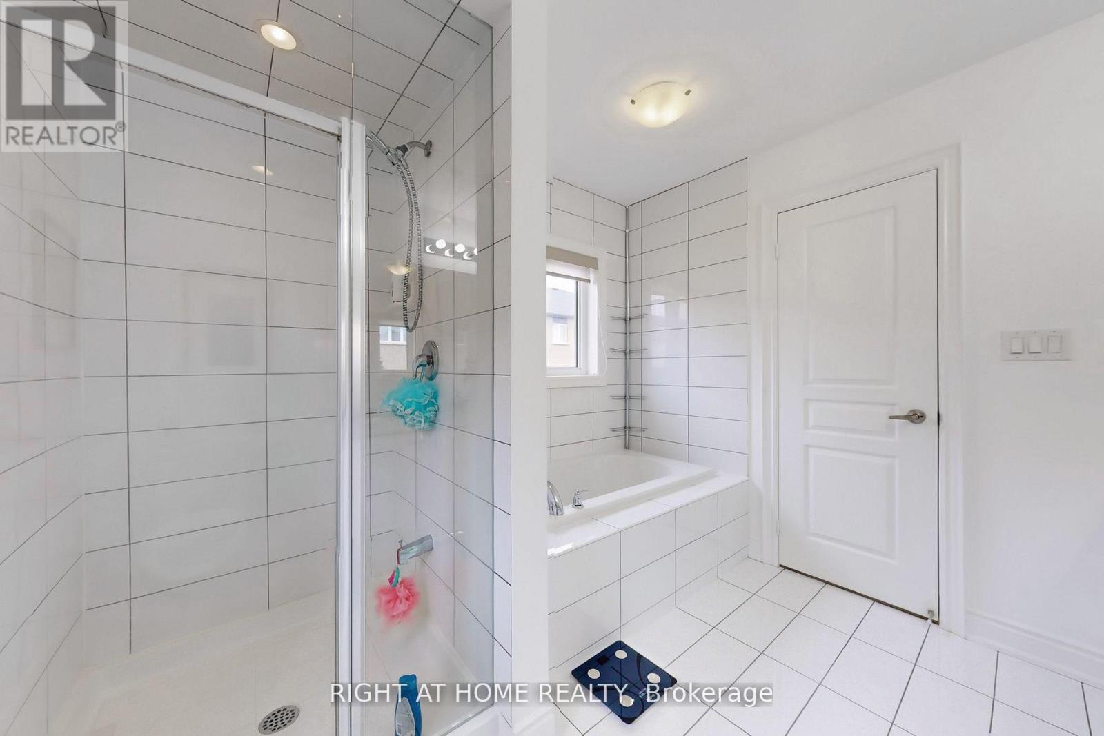 423 Grindstone Trail, Oakville, Ontario  L6H 0S1 - Photo 26 - W12945970