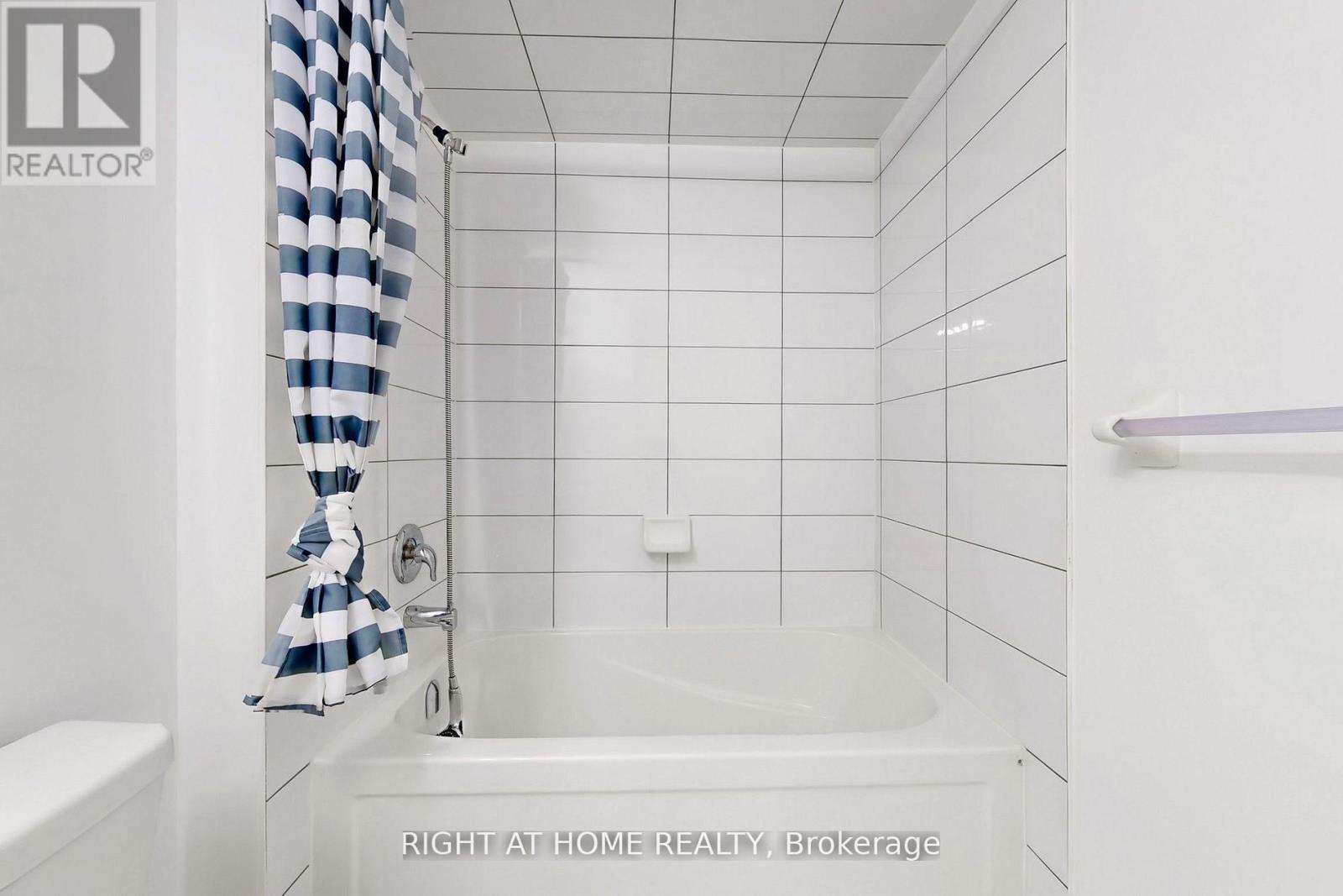 423 Grindstone Trail, Oakville, Ontario  L6H 0S1 - Photo 42 - W12945970