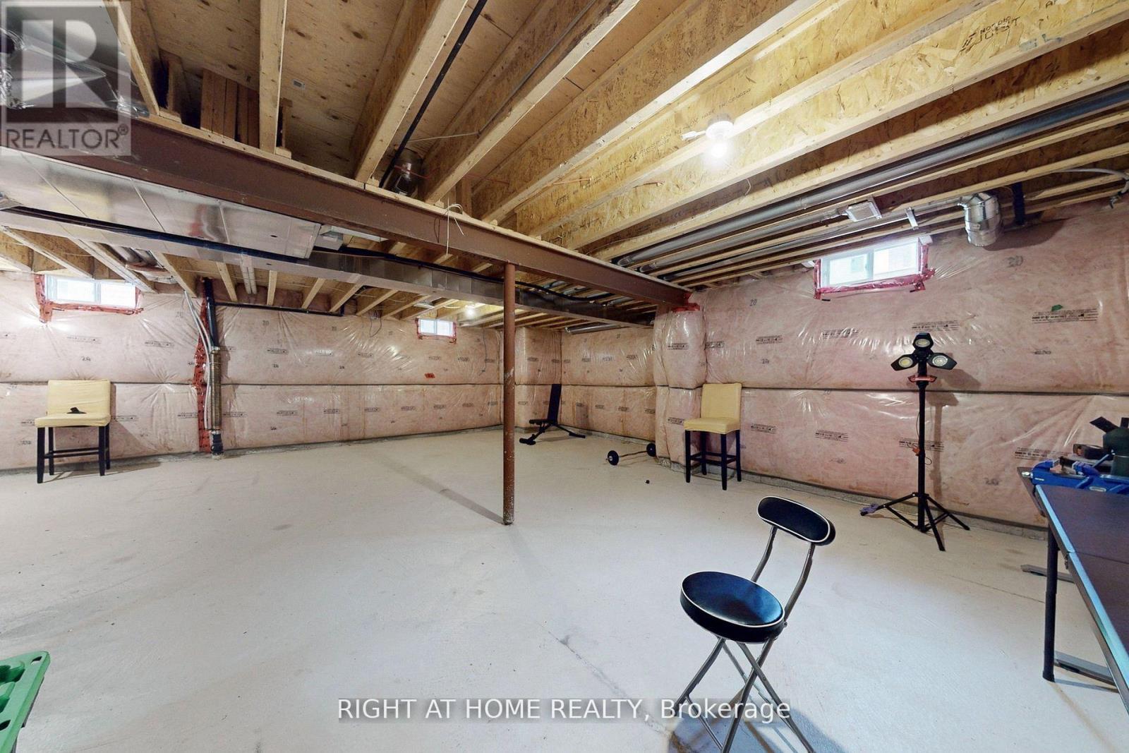 423 Grindstone Trail, Oakville, Ontario  L6H 0S1 - Photo 46 - W12945970