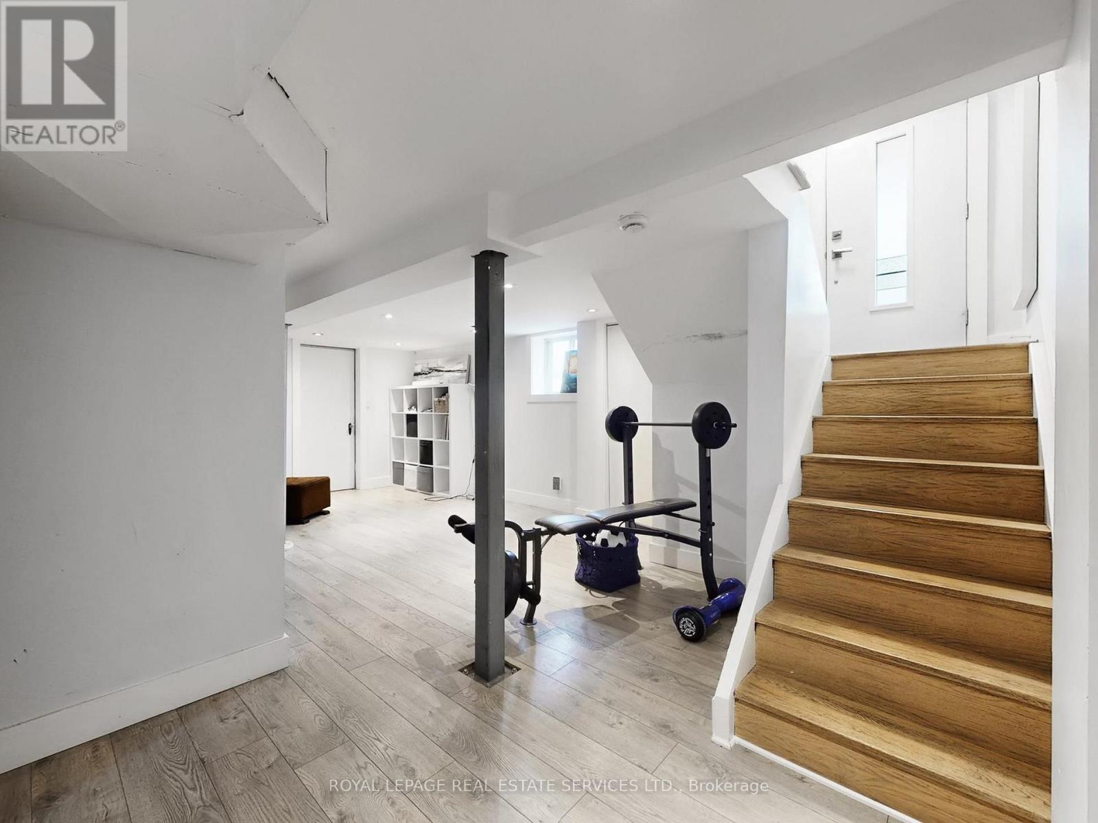 113 Grand Avenue, Toronto, Ontario  M8Y 2Z4 - Photo 16 - W12945984