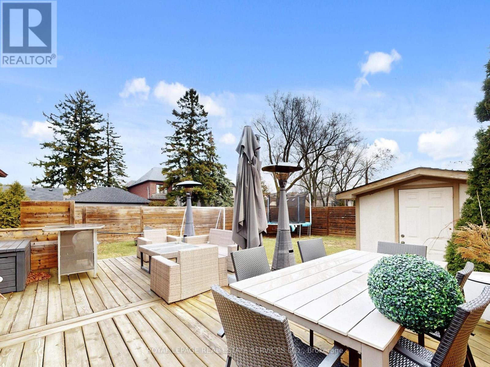 113 Grand Avenue, Toronto, Ontario  M8Y 2Z4 - Photo 24 - W12945984