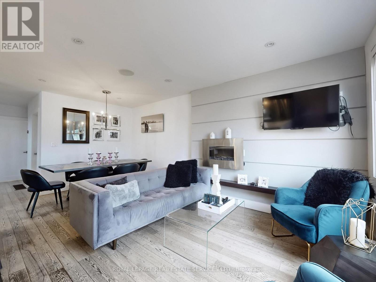 113 Grand Avenue, Toronto, Ontario  M8Y 2Z4 - Photo 5 - W12945984