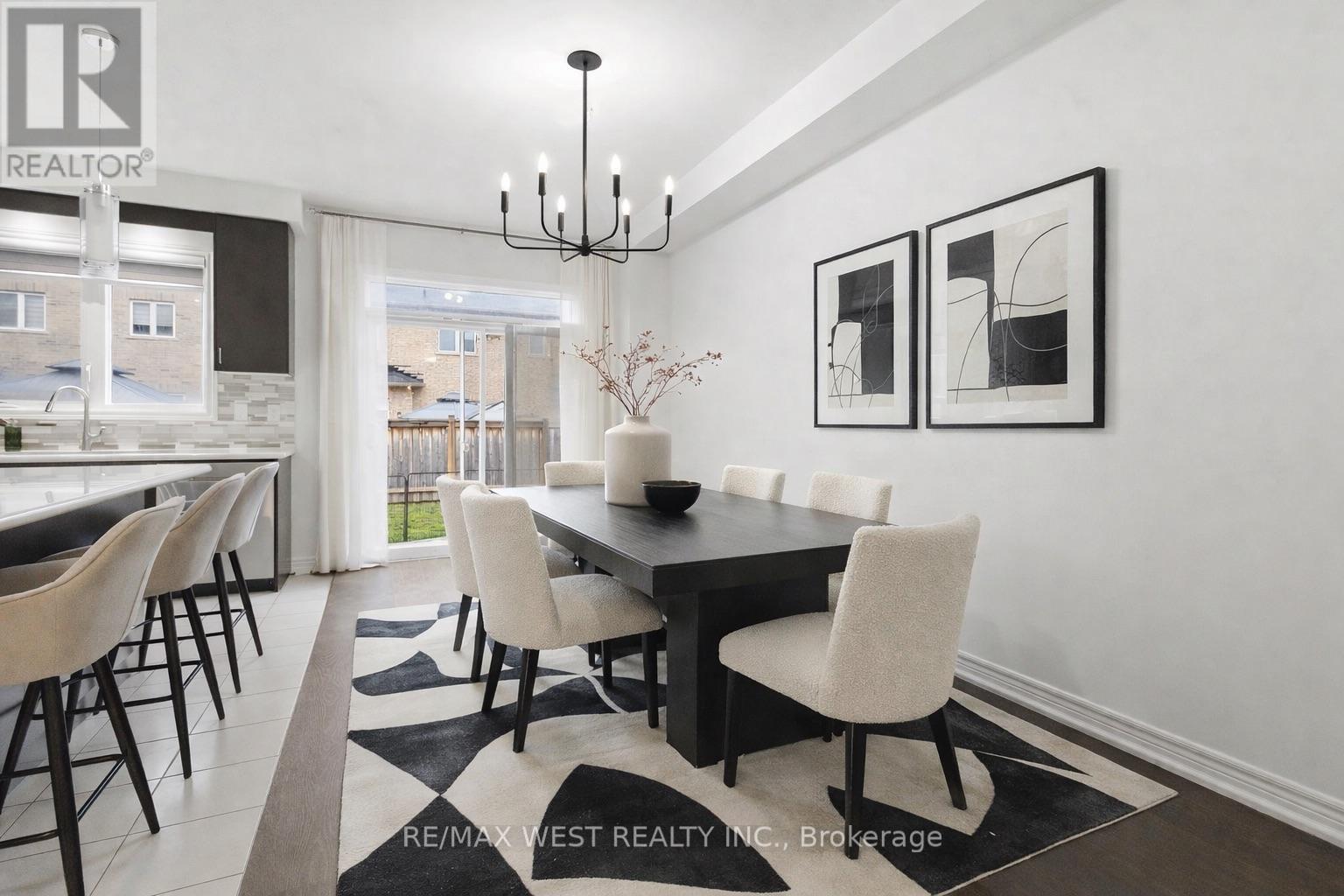 116 Lesabre Crescent, Brampton, Ontario  L6P 0W4 - Photo 4 - W12945998