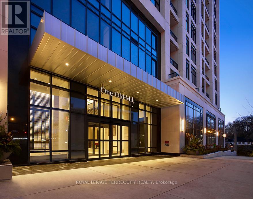 1011 - 1 OLD MILL DRIVE, Toronto, Ontario