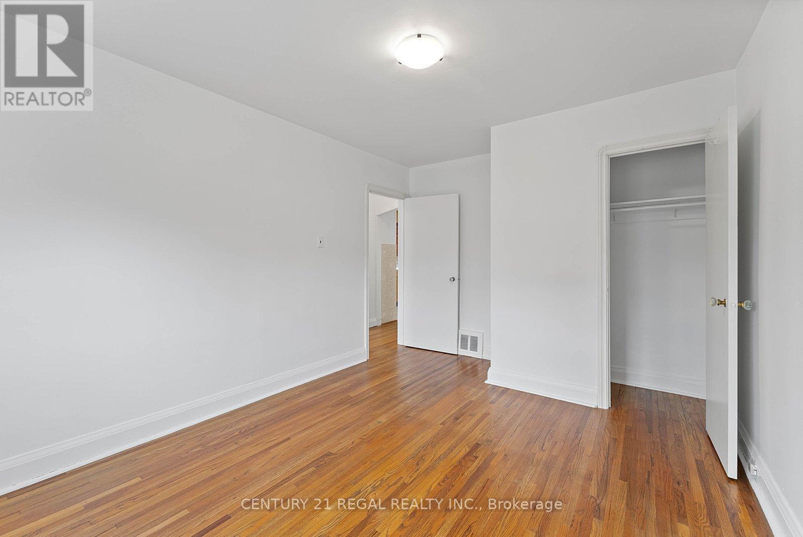 191 Alderbrae Avenue, Toronto, Ontario  M8W 4K4 - Photo 17 - W12946016