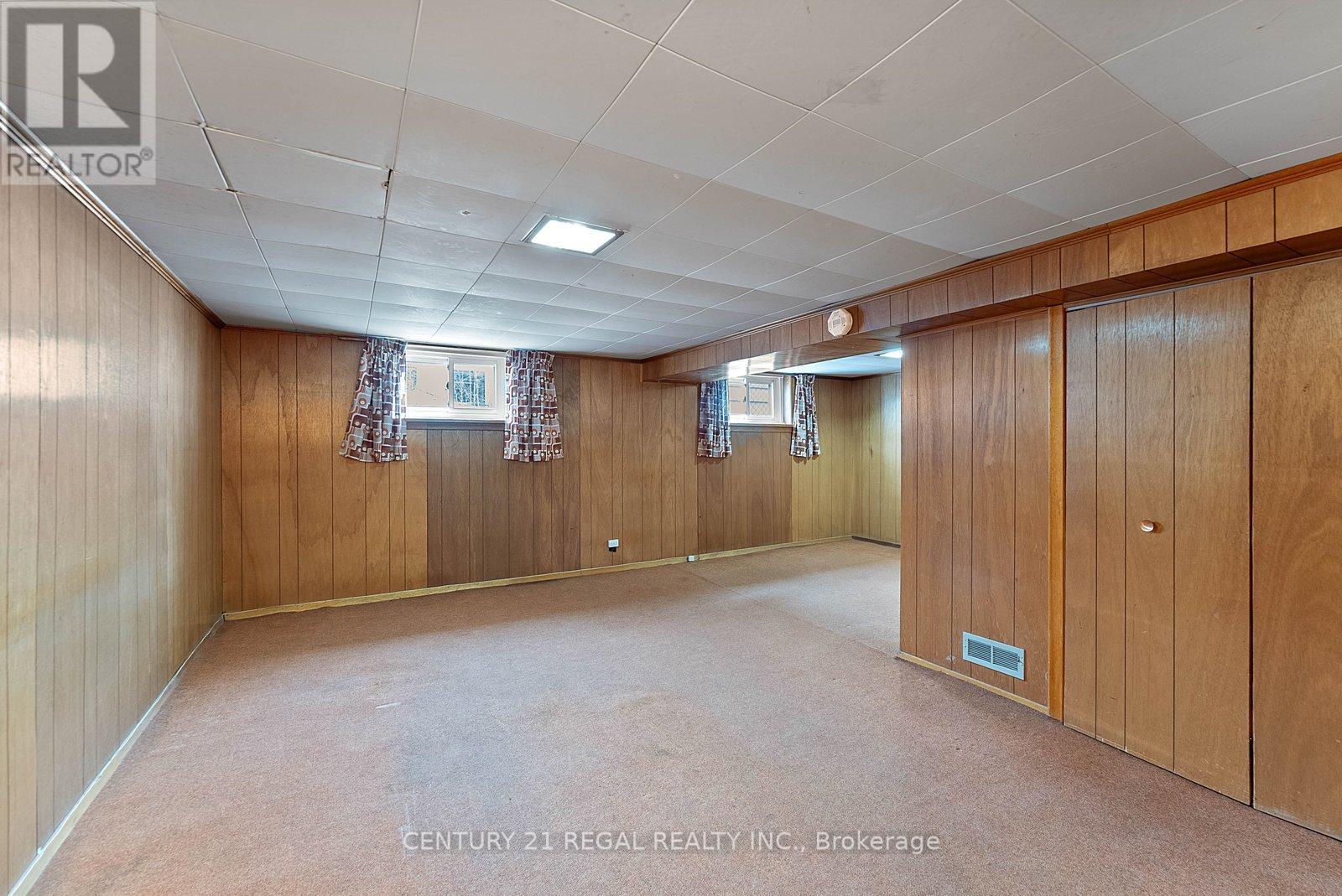 191 Alderbrae Avenue, Toronto, Ontario  M8W 4K4 - Photo 26 - W12946016