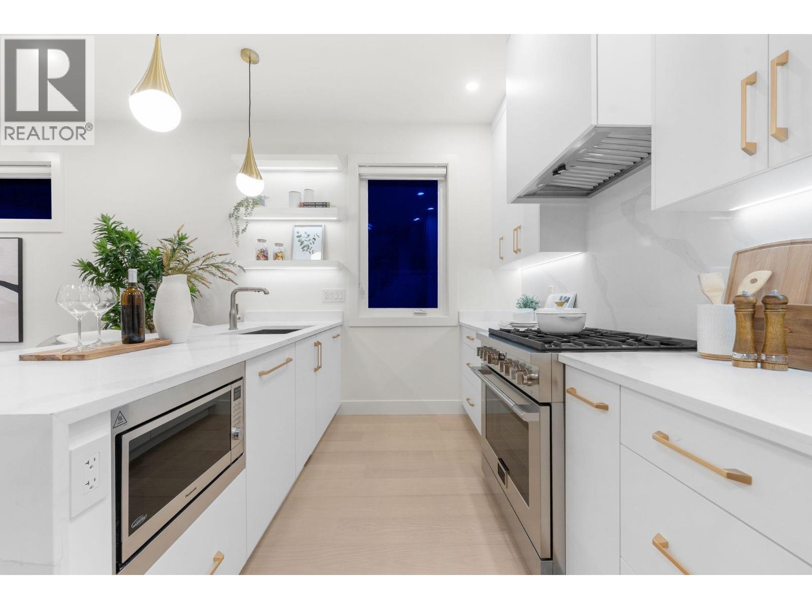 1 1582 E 2nd Avenue, Vancouver, British Columbia  V5N 1C7 - Photo 18 - R3104140