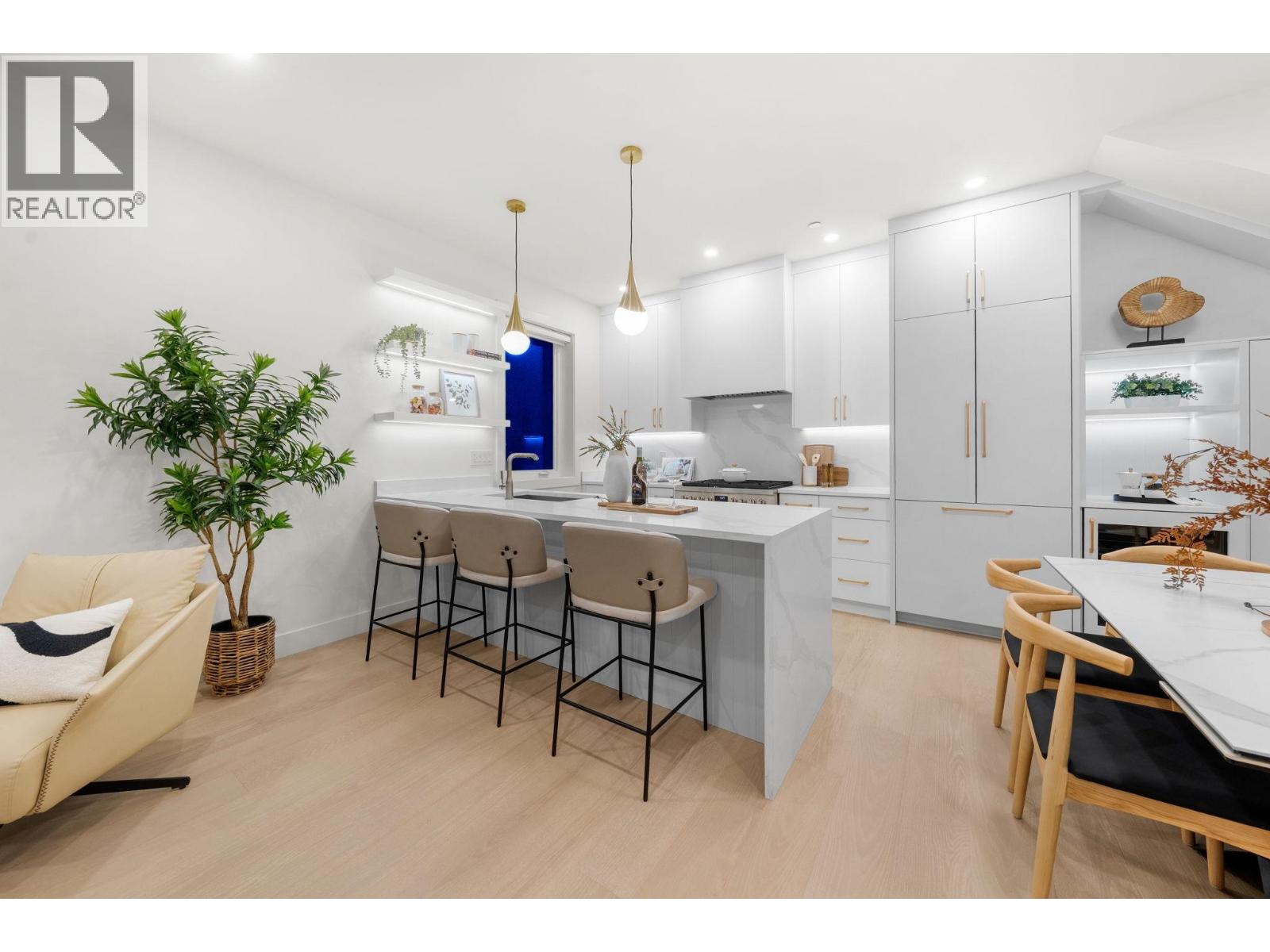 1 1582 E 2nd Avenue, Vancouver, British Columbia  V5N 1C7 - Photo 11 - R3104140