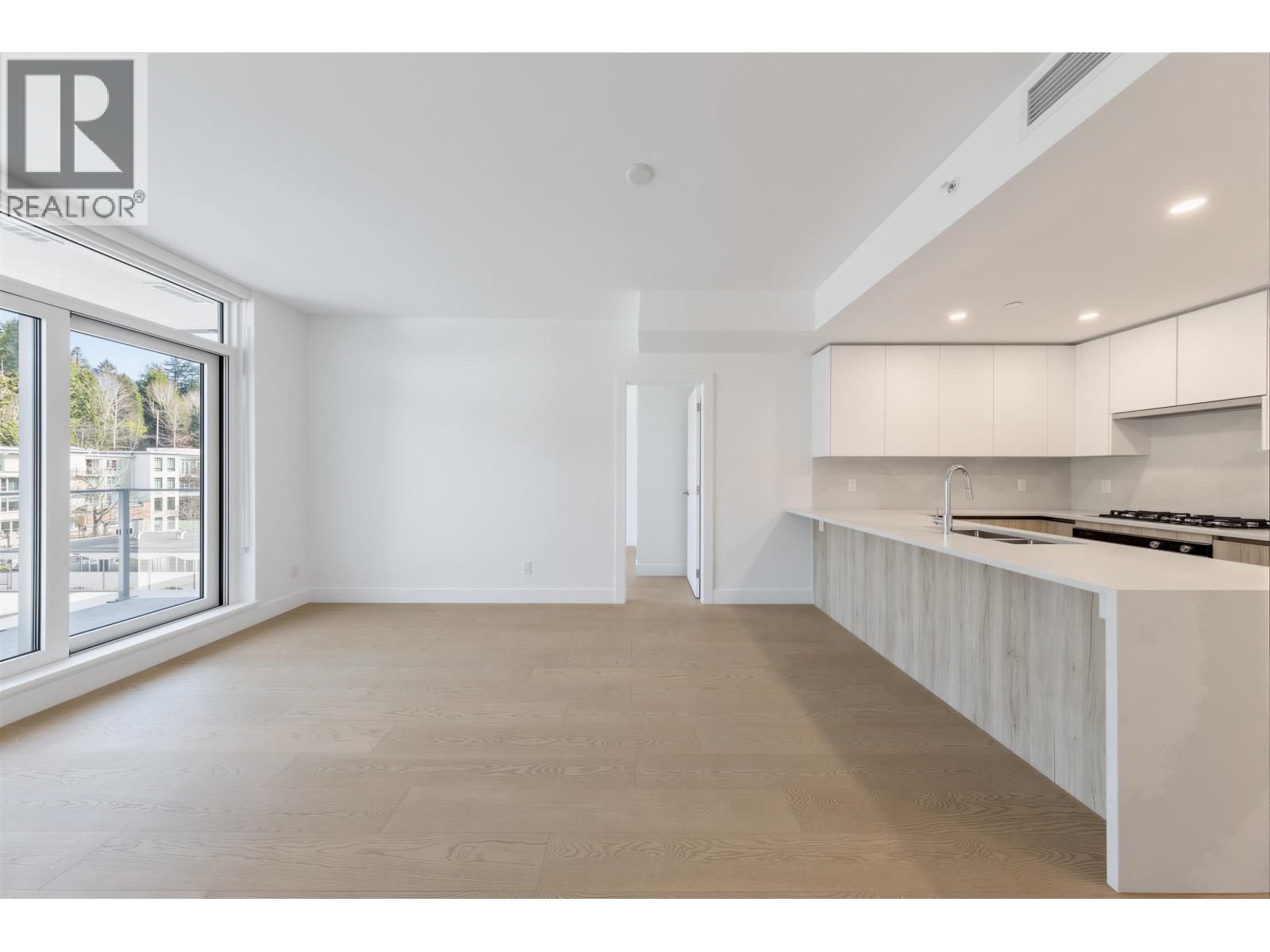 503 423 6th Street, West Vancouver, British Columbia  V7T 0A1 - Photo 4 - R3104904